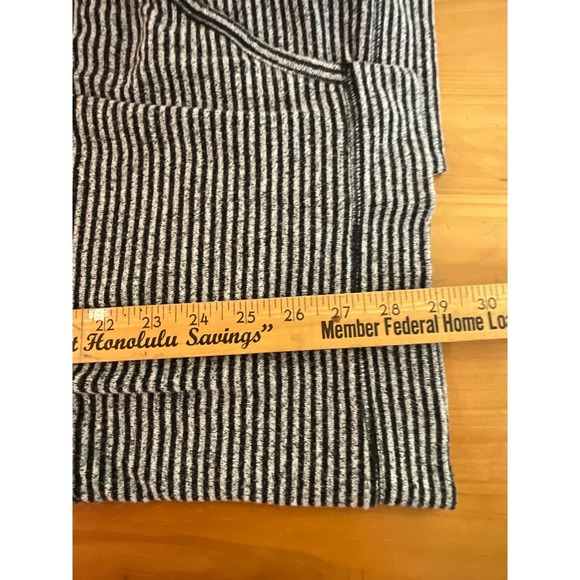 Abercrombie and Fitch Sweater Womens Small Cardigan Open Front Shrug - Picture 11 of 13